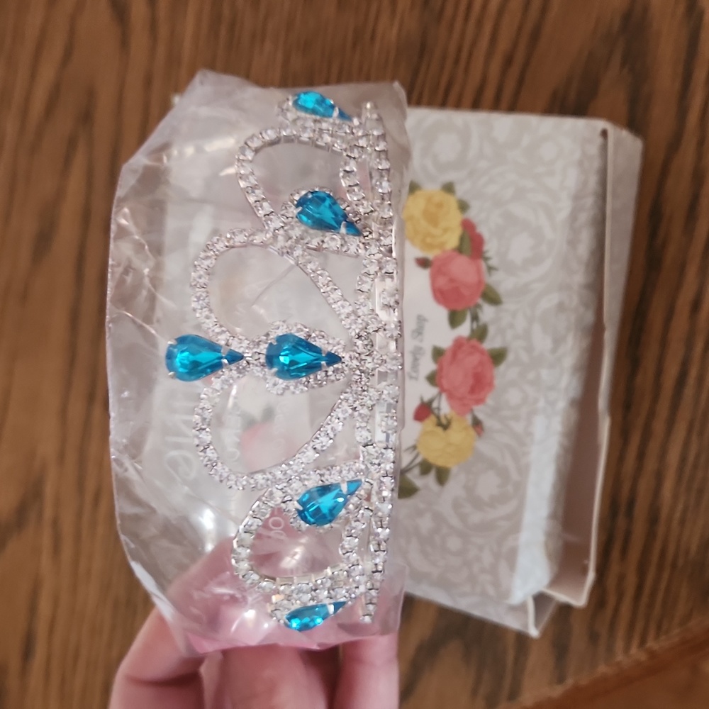 Princess Tiara blue stones